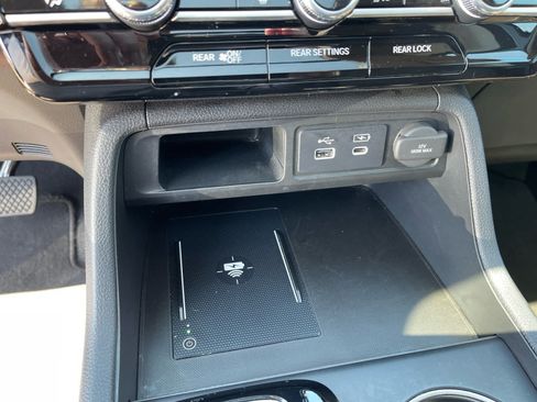 Used 2023 Honda Pilot Elite image 28