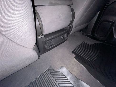 Used 2022 Chevrolet Silverado 1500 Custom Trail Boss w/ Safety Confidence Package image 19