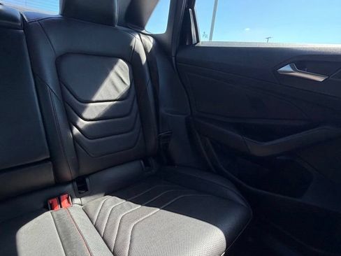 Used 2022 Volkswagen Jetta GLI Autobahn FWD image 19