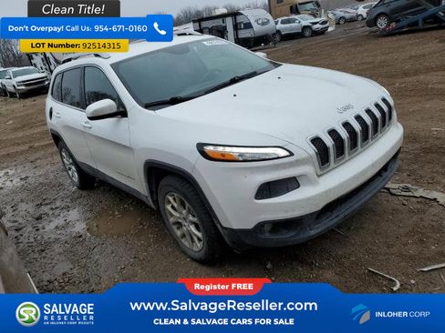 Used 2017 Jeep Cherokee Latitude AWD/4WD image 5