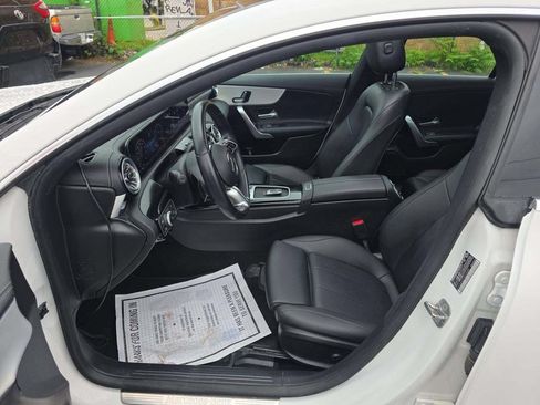 Used 2025 Mercedes-Benz CLA 250 4MATIC image 5