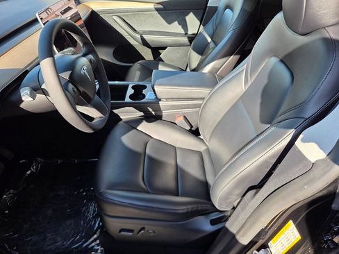 Used 2023 Tesla Model Y Long Range AWD/4WD image 13