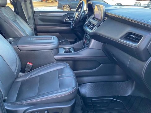 Used 2021 Chevrolet Suburban RST w/ Luxury Package image 32