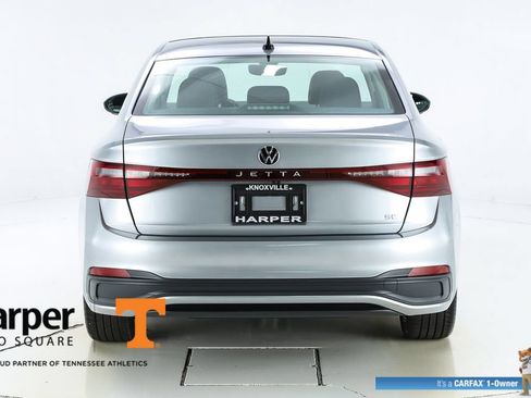 Used 2025 Volkswagen Jetta SE w/ Sunroof Package FWD image 45