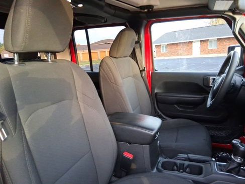 Used 2023 Jeep Gladiator Sport image 20