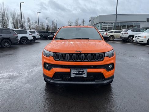 New 2026 Jeep Compass Latitude image 9
