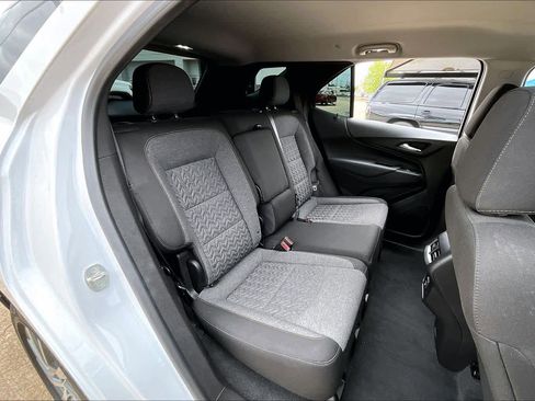Used 2022 Chevrolet Equinox LT FWD image 19