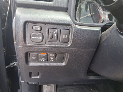 Used 2020 Toyota 4Runner Limited AWD/4WD image 31