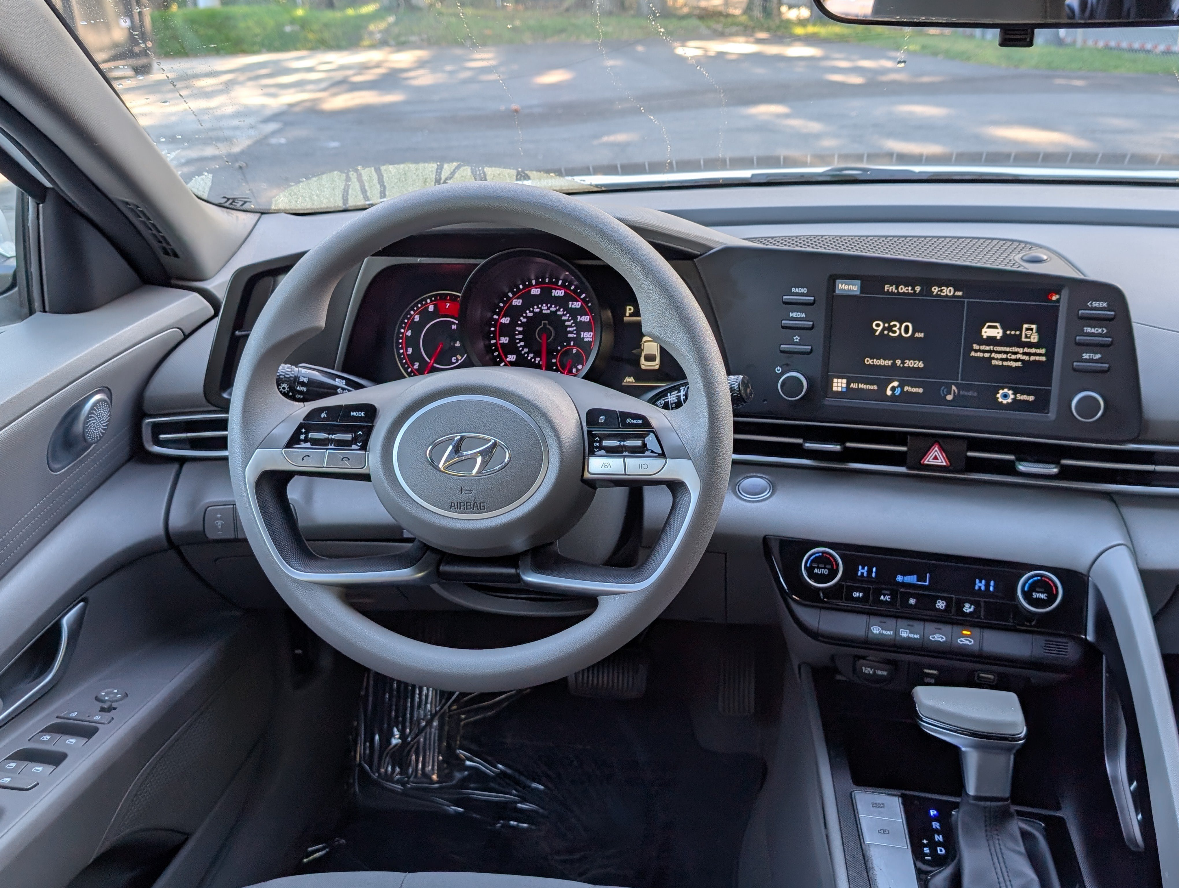 Used 2023 Hyundai Elantra SEL FWD image 15
