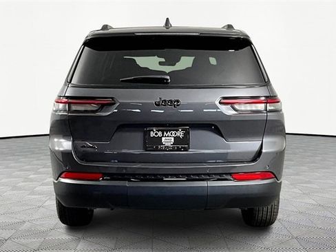 New 2025 Jeep Grand Cherokee L Altitude image 5