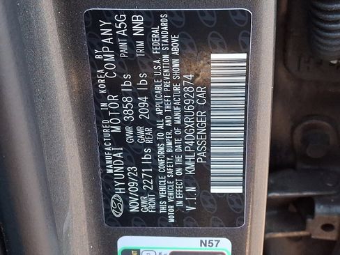 Certified 2024 Hyundai Elantra Limited FWD image 28