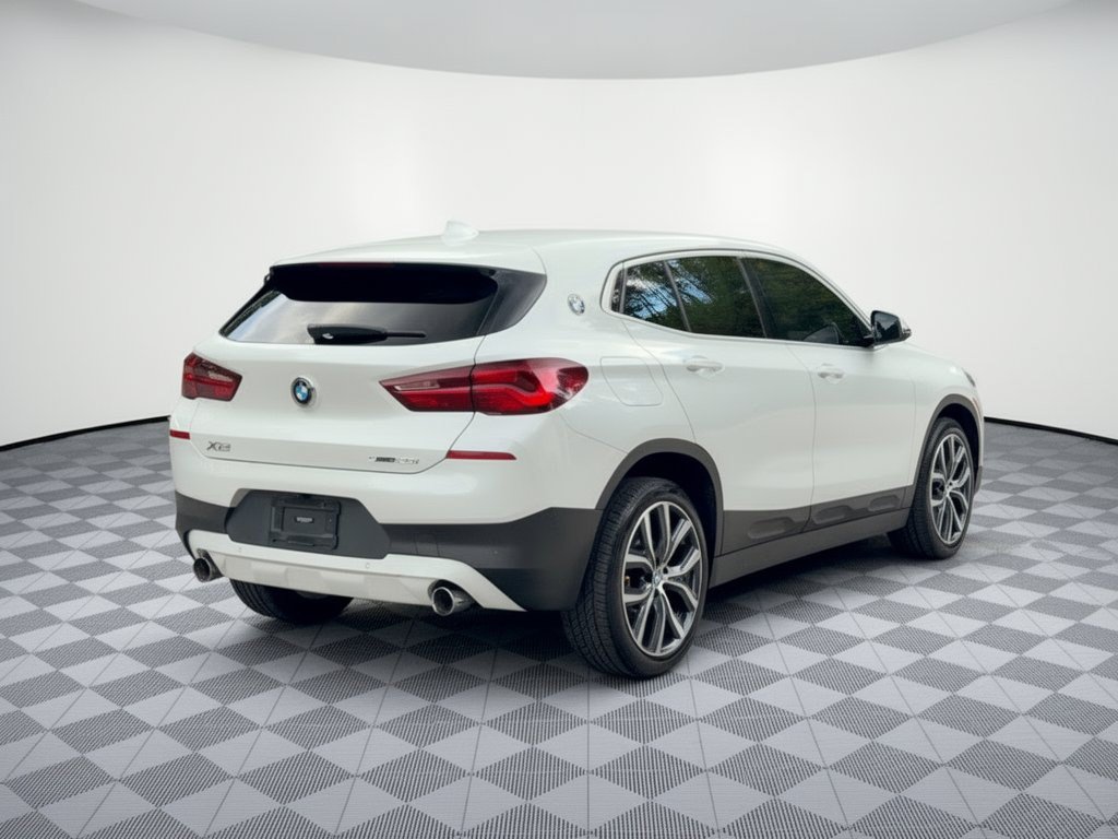 Used 2022 BMW X2 sDrive28i w/ Premium Package FWD image 9