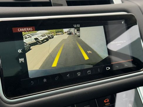 Used 2020 Land Rover Range Rover Sport HSE image 21