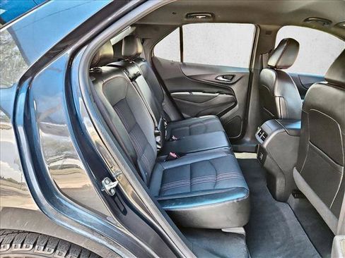 Used 2023 Chevrolet Equinox RS FWD image 19