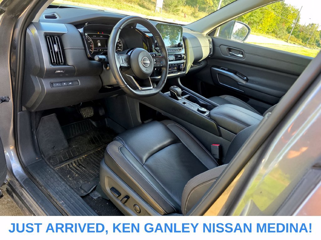 Certified 2024 Nissan Pathfinder SL AWD/4WD image 9