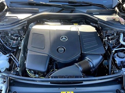 New 2026 Mercedes-Benz GLC 300 image 9