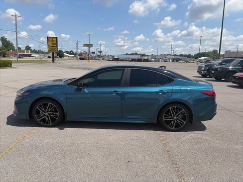 Used 2025 Toyota Camry XSE FWD image 3