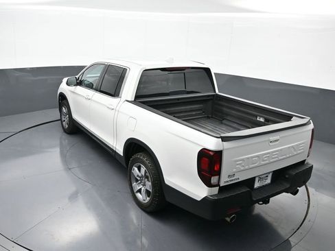 Certified 2025 Honda Ridgeline RTL image 40