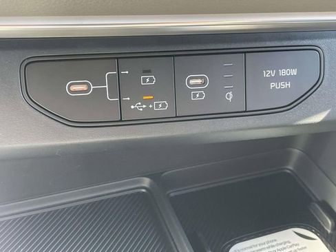 New 2026 Kia Carnival EX FWD image 38