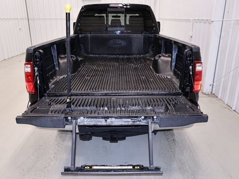 Used 2016 Ford F350 Lariat w/ Lariat Ultimate Package image 35