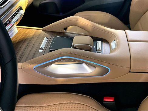 New 2026 Mercedes-Benz GLE 450 4MATIC image 10