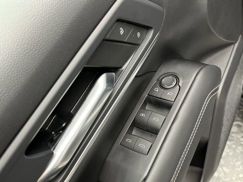 Certified 2025 GMC Terrain Elevation w/ Black Edition AWD/4WD image 8