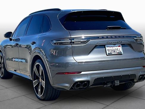 Used 2022 Porsche Cayenne GTS AWD/4WD image 11