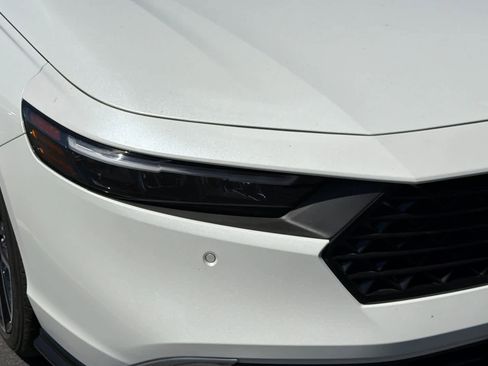 Used 2025 Honda Accord Touring image 8