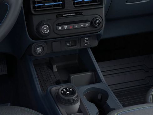 New 2025 Ford Maverick Lobo image 40