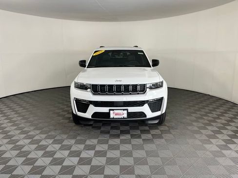 Used 2026 Jeep Grand Cherokee L Limited w/ MOPAR Finishing Package AWD/4WD image 2