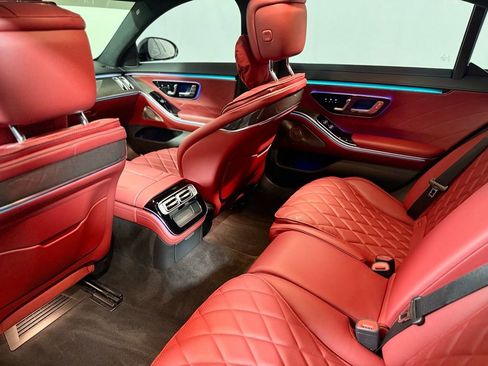 Used 2022 Mercedes-Benz S 580 4MATIC Sedan image 19