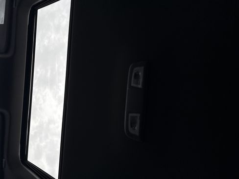 Certified 2025 Chevrolet Silverado 1500 High Country w/ Technology Package image 28