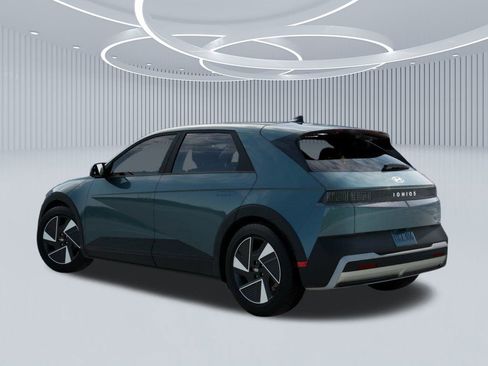 New 2026 Hyundai Ioniq 5 SEL image 5