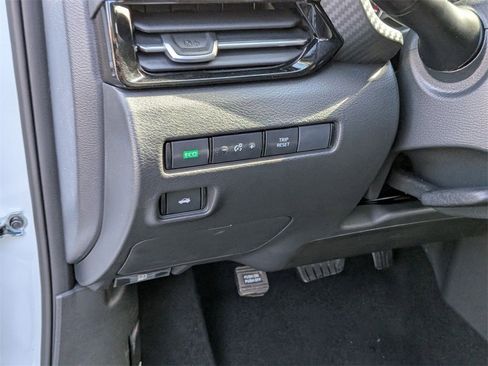 New 2025 Nissan Sentra SR w/ SR Premium Package image 12