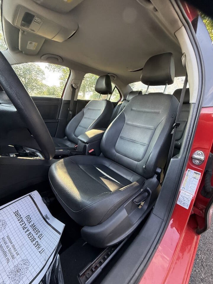 Used 2012 Volkswagen Jetta SE FWD image 12