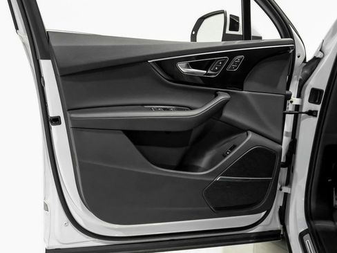 Used 2023 Audi Q7 3.0T Prestige w/ Prestige Package image 39