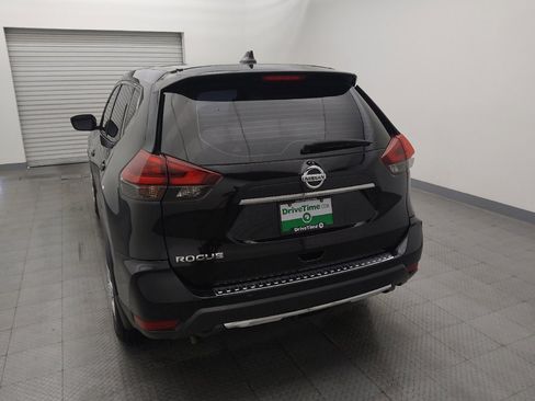 Used 2019 Nissan Rogue S image 6