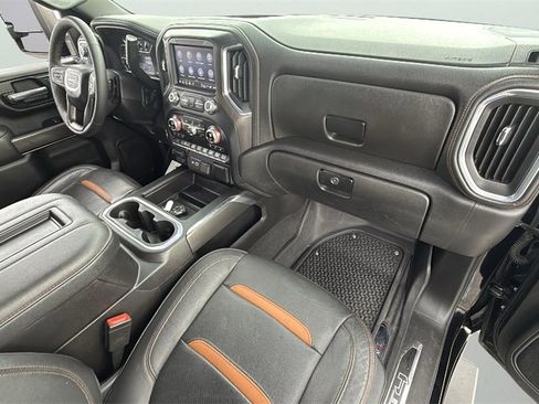 Used 2022 GMC Sierra 2500 AT4 image 32