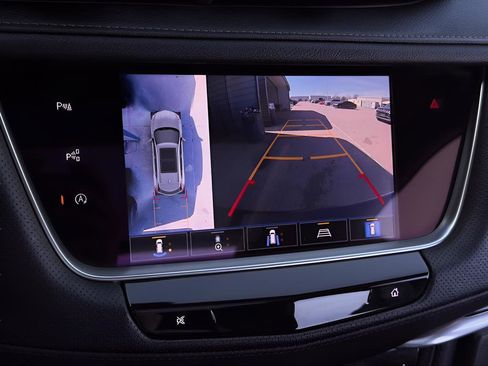 Used 2022 Cadillac XT5 Premium Luxury w/ Technology Package image 33