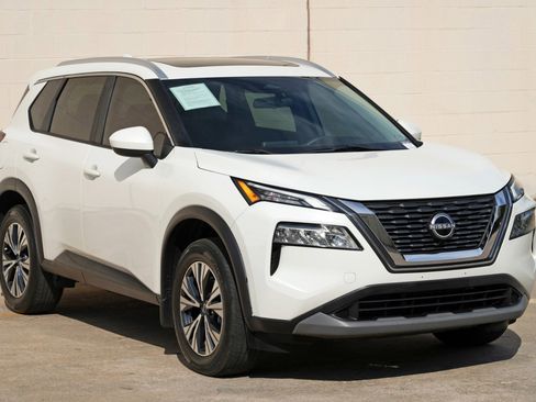 Used 2023 Nissan Rogue SV w/ SV Premium B Package FWD image 49