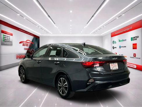 Used 2022 Kia Forte LXS w/ LXS Technology Package FWD image 5