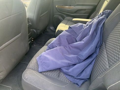 Used 2017 GMC Acadia SLE w/ Driver Alert Package I image 12