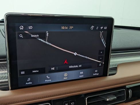 Used 2023 Lincoln Aviator Grand Touring w/ Equipment Group 301A AWD/4WD image 28
