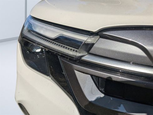 Certified 2025 Subaru Forester Limited w/ Popular Package #2 image 9