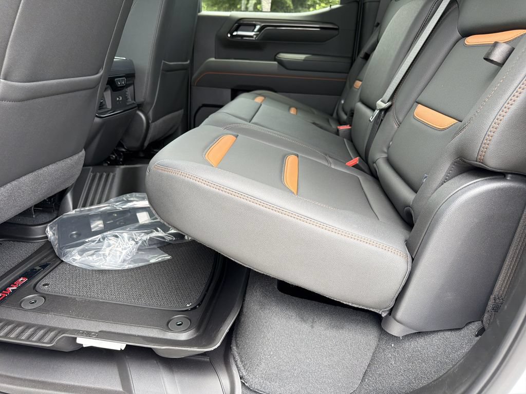 New 2026 GMC Sierra 1500 AT4 w/ Technology Package AWD/4WD image 18