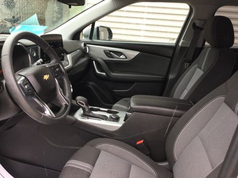 Used 2024 Chevrolet Blazer LT w/ Driver Confidence Package AWD/4WD image 7