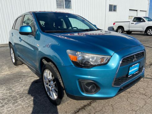Used 2014 Mitsubishi Outlander Sport ES image 3