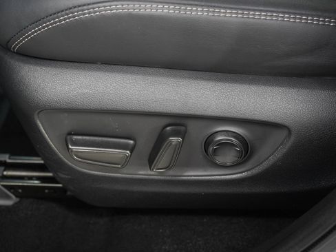 Used 2022 Toyota RAV4 XLE Premium AWD/4WD image 24