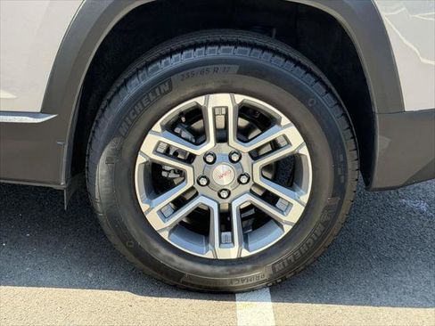 Used 2025 GMC Terrain Elevation AWD/4WD image 10