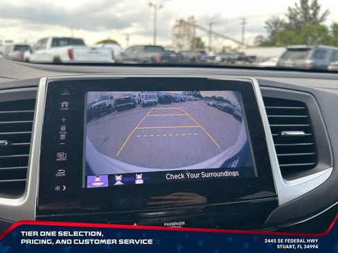 Used 2017 Honda Pilot Touring image 53